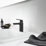 Смеситель для раковины однорычажный Grohe Eurosmart Cosmopolitan 23327KW0 чёрный гранит-фото3